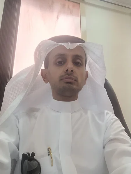ايمن احمد يفوز